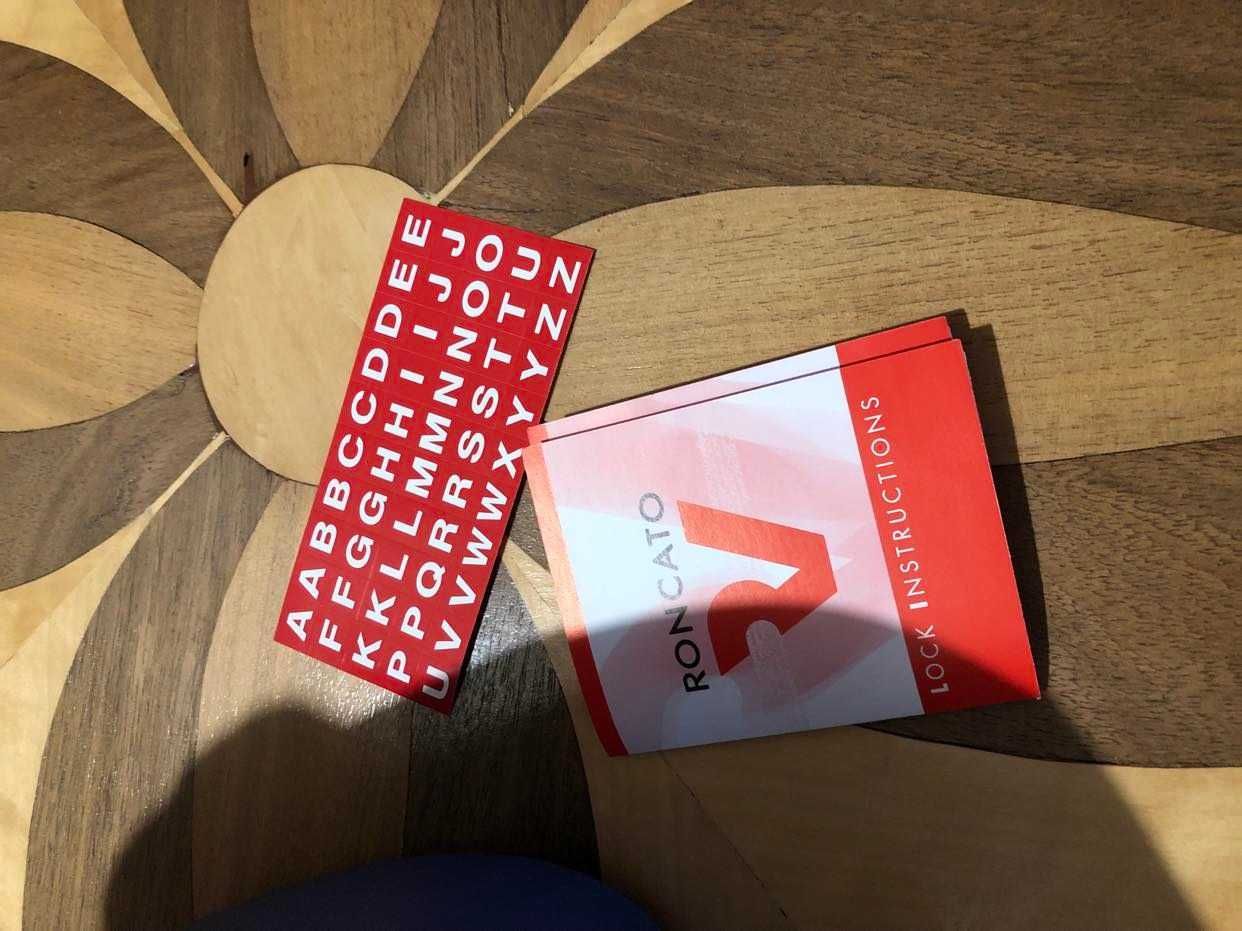 Kuferek podróżny Roncato,nowy