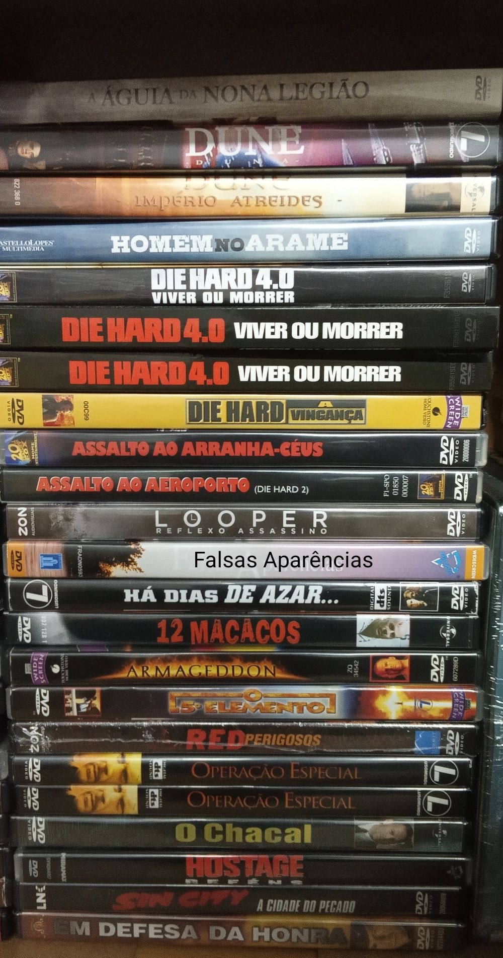 Dvd vários Bruce Willis, Tom Hanks, Cuck Norris, Jackie Chan