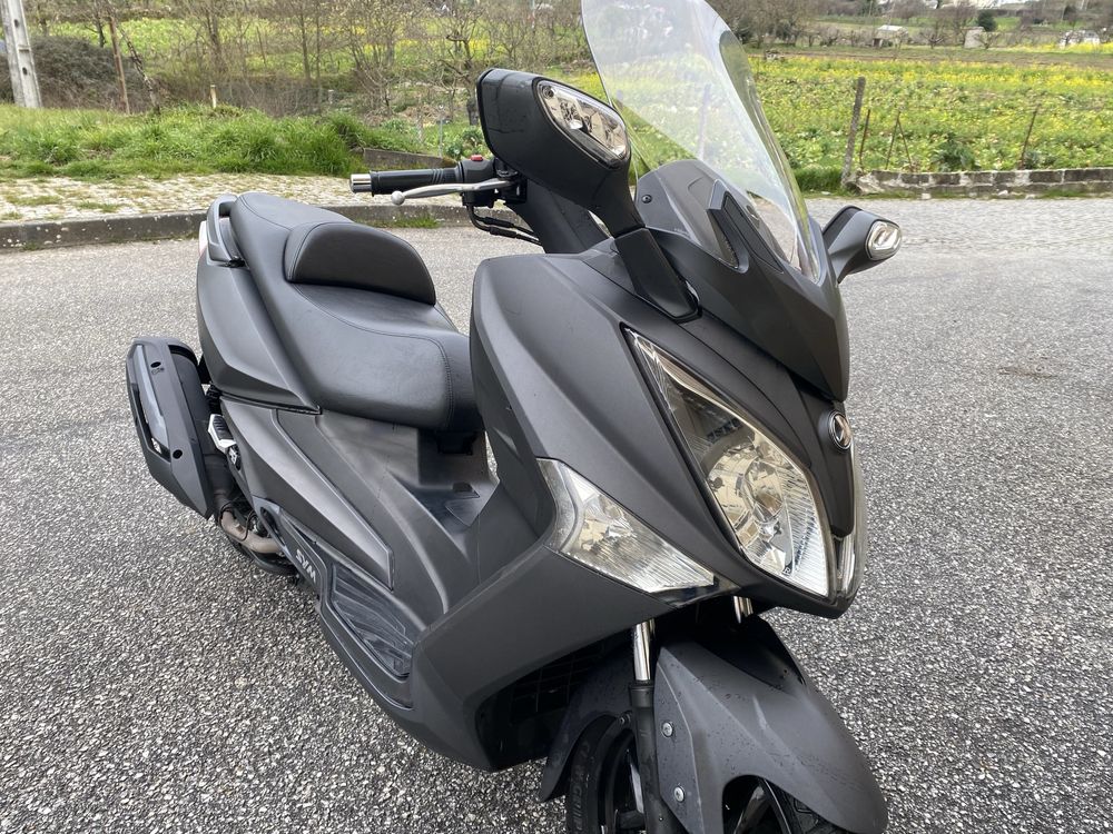 SYM GTS 300i  Abs