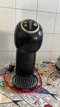 Máquina de Café KRUPS Dolce Gusto Genio S Plus