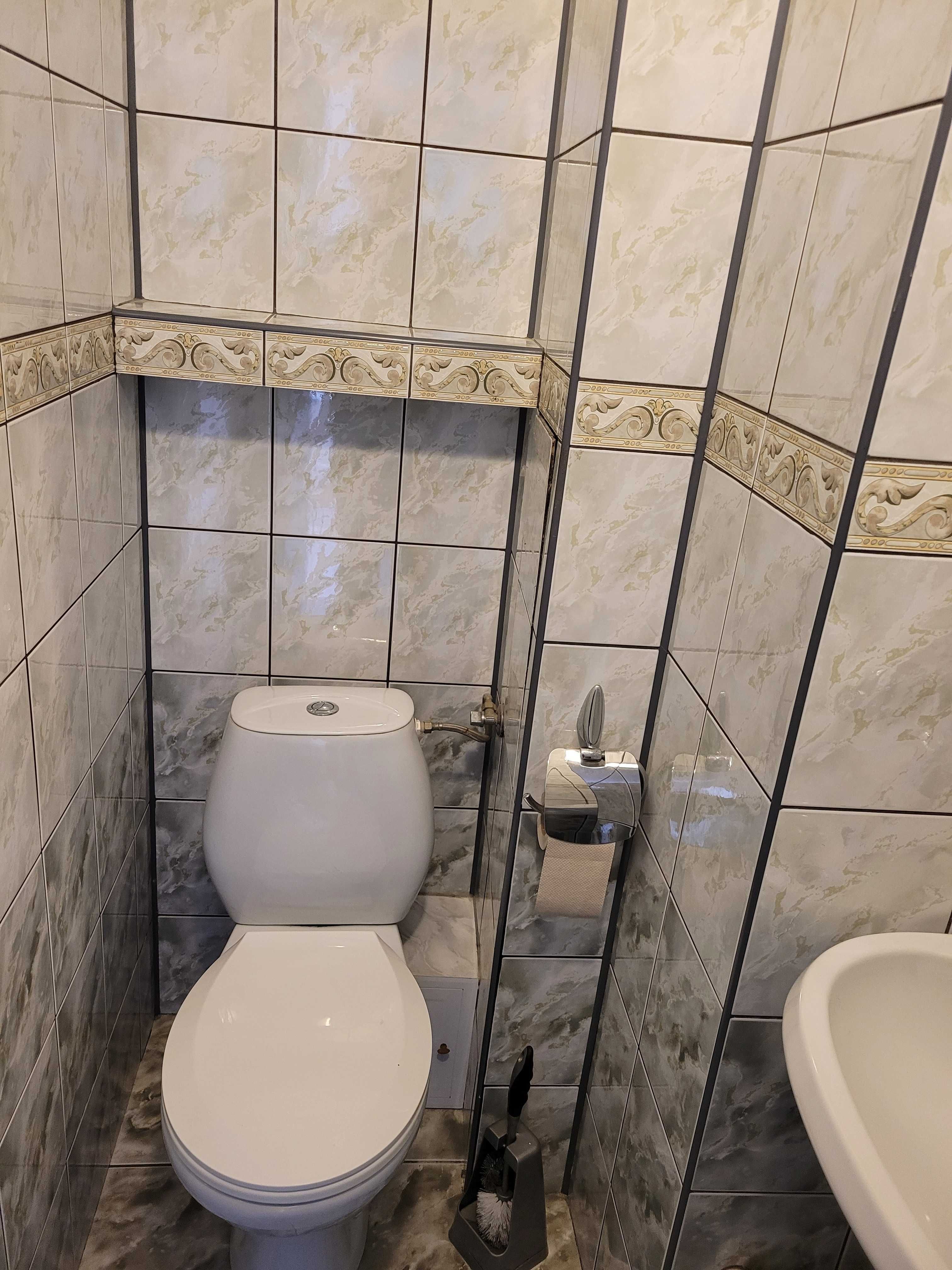 Wynajmę  mieszkanie  na  1 piętrze    3   pokojowe   60 m2 .