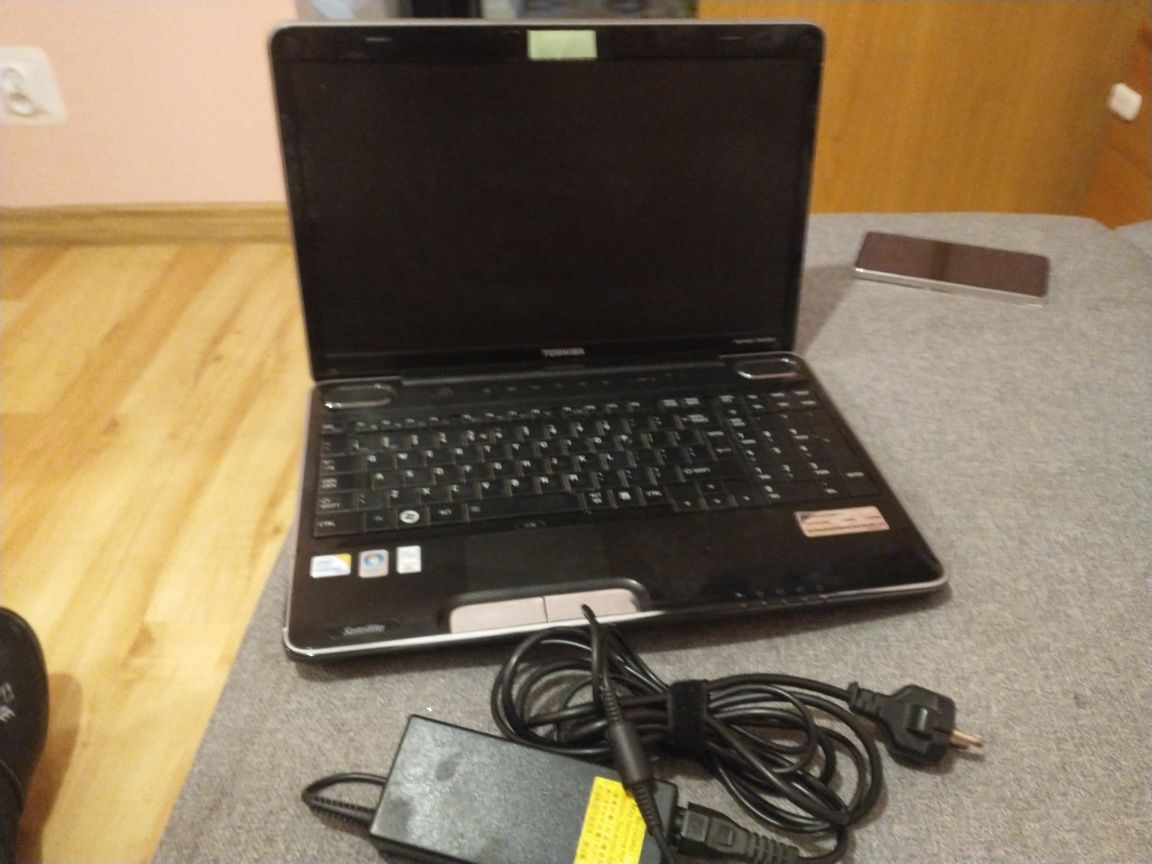 Toshiba a500, na części