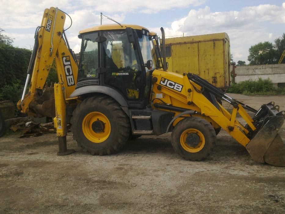 Услуги экскаватора-погрузчика гидромолот JCB-3CX-2011 гв.