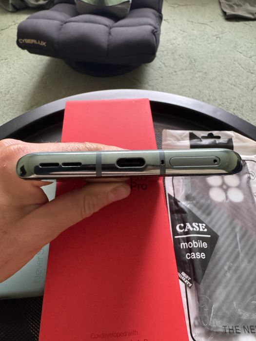 OnePlus 10 pro 12 256