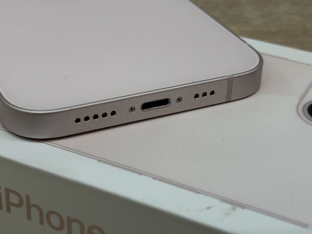 iPhone 13 128GB 80% aparat 0.5x problem