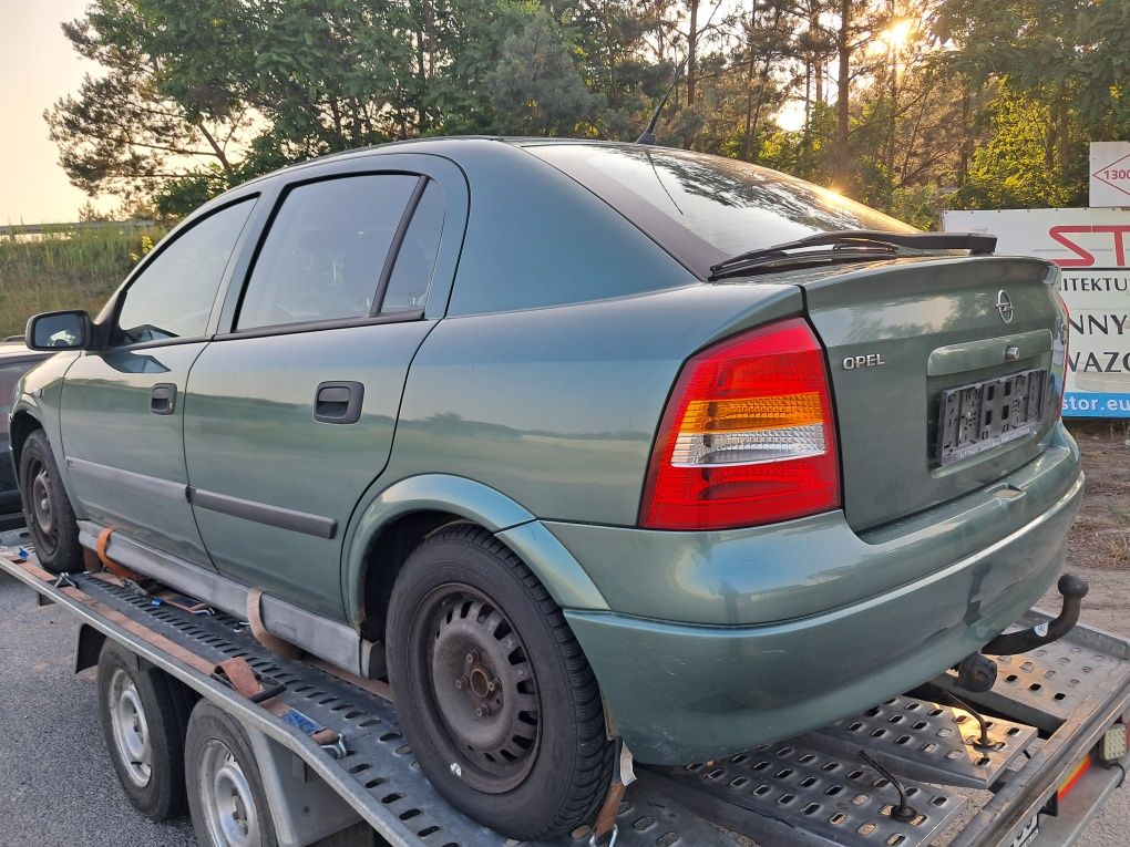 Opel Astra G 1.6 całość na części kol Z 374