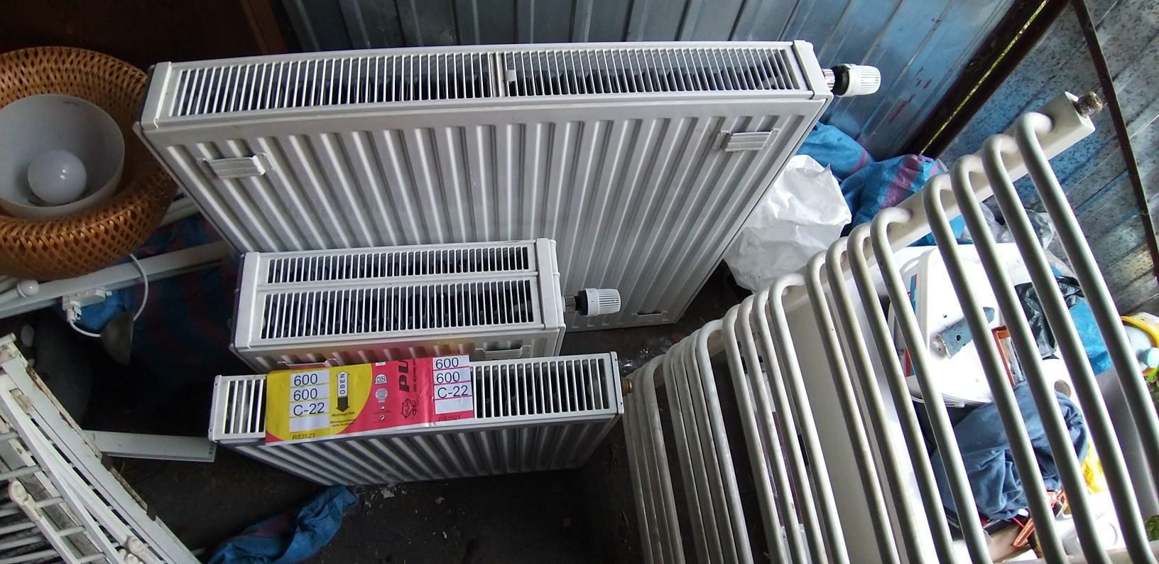 Grzejnik 90x90 1szt z Głowicą termostat Okazja.