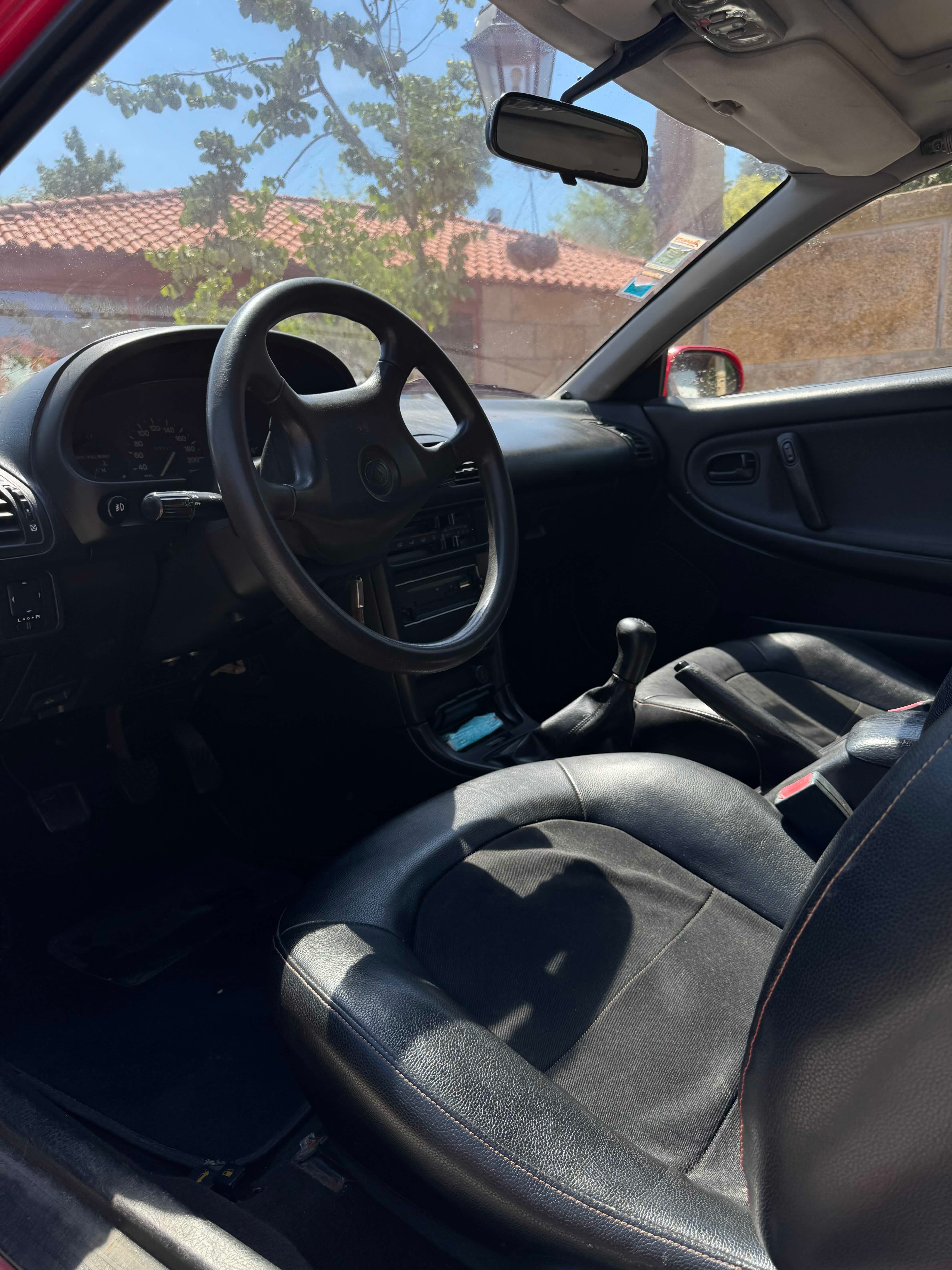 Mazda MX-3 - Bom Estado