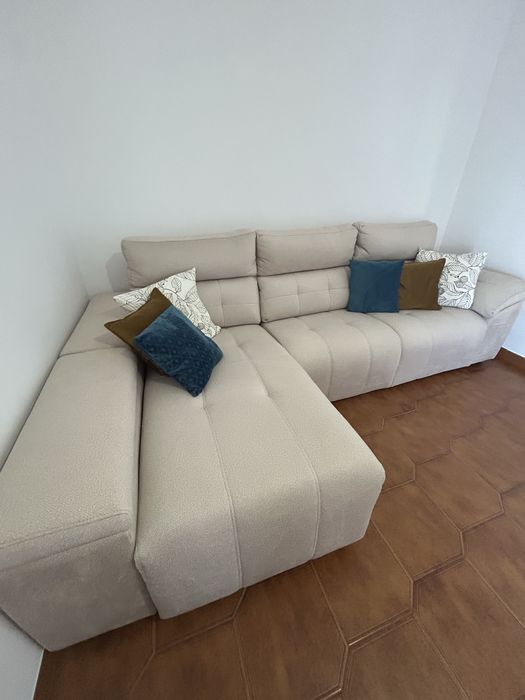 Sofá Novo c/ bancos reclináveis e carregador USB