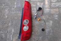 Złączka–kostka-lampy tylnej+obtłuczona lampa prawy tył Ford Fiesta MK6