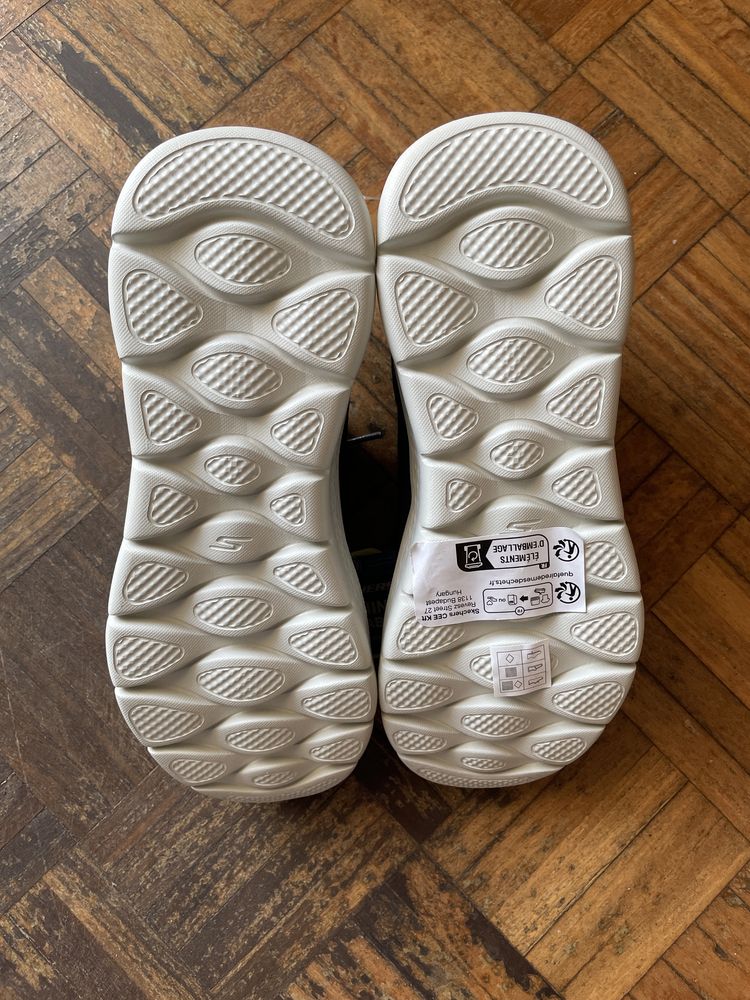 SKECHERS GoWalk Flex (42) NOVO