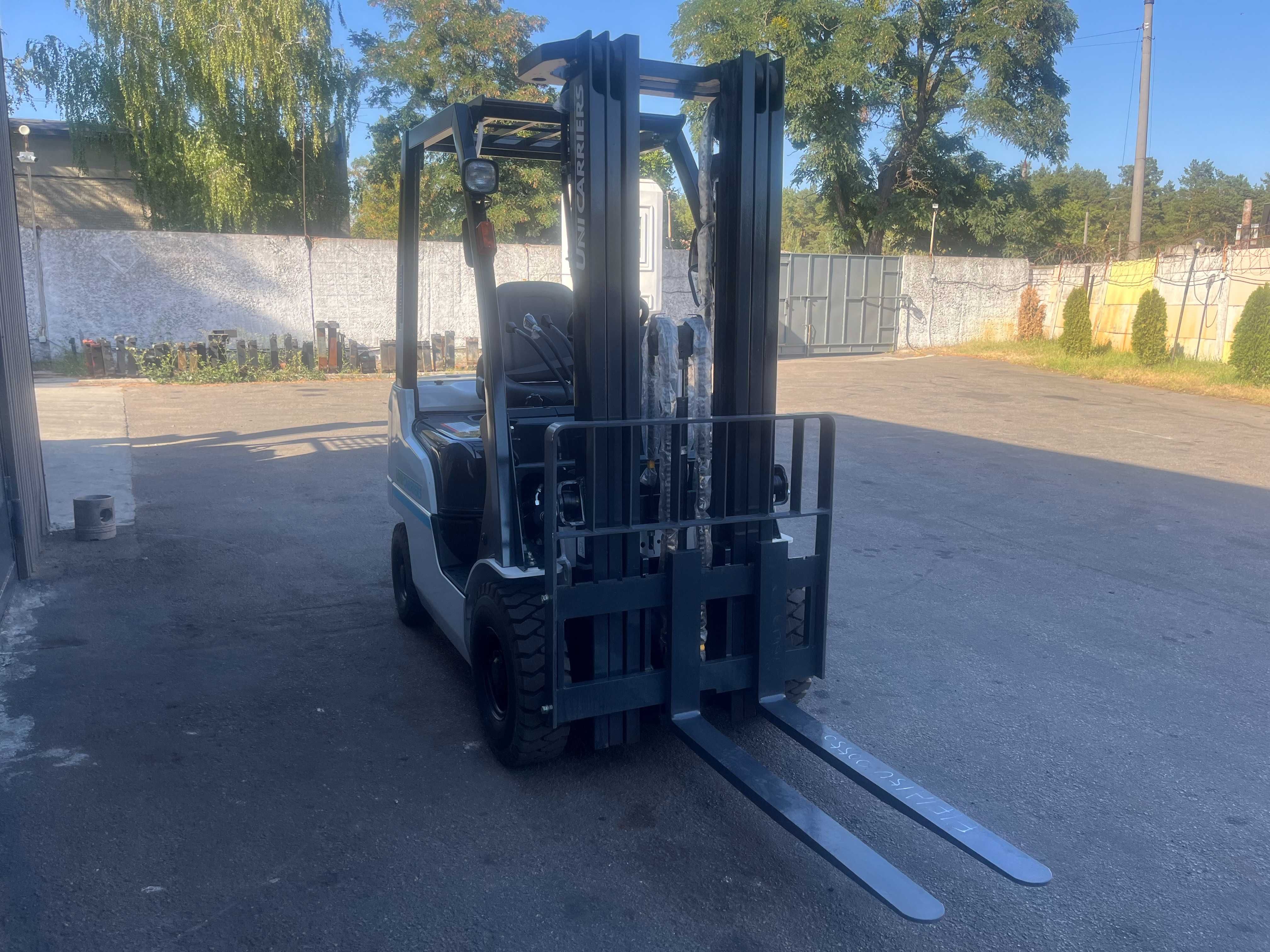 Навантажувач вилковий UNICARRIERS Nissan  FD15 НОВИЙ