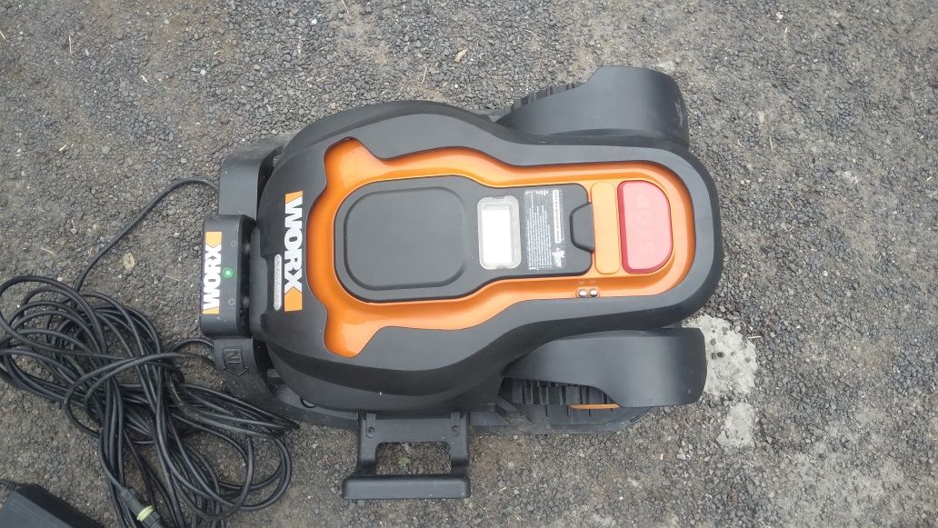 Robot koszący Worx Landroid kosiarka samojezdna Worx Landroid