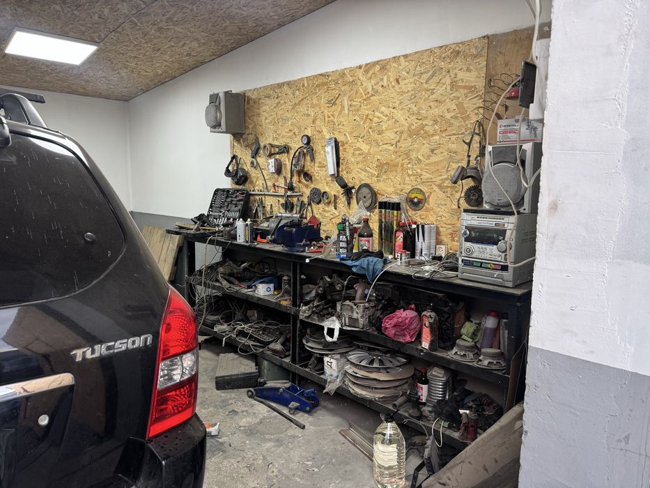 Гараж 6 на 6 метрів Високий під Бус Підвал на весь гараж Яма охорона