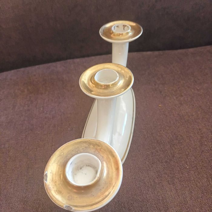 Porcelanowy świecznik antyk