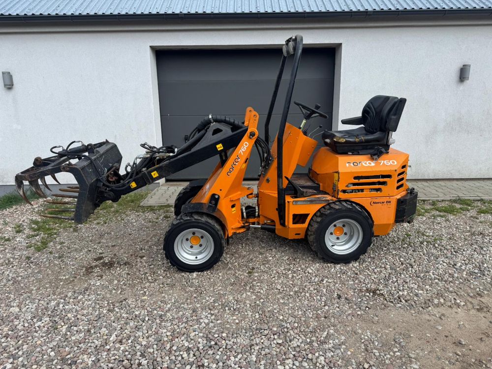 Miniładowarka przegubowa Norcar 760 nie schaffer weidemann giant