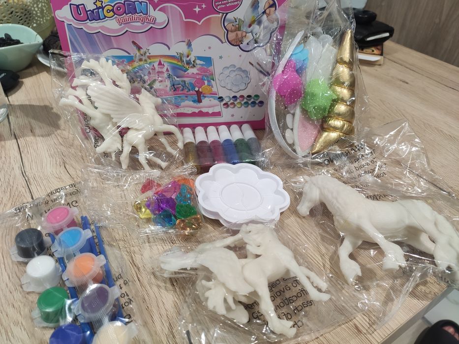 Zestaw do malowania Jednorożec farby, pędzelki koniki