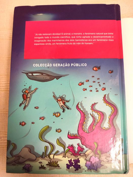 Livro "20.000 Léguas Submarinas"
