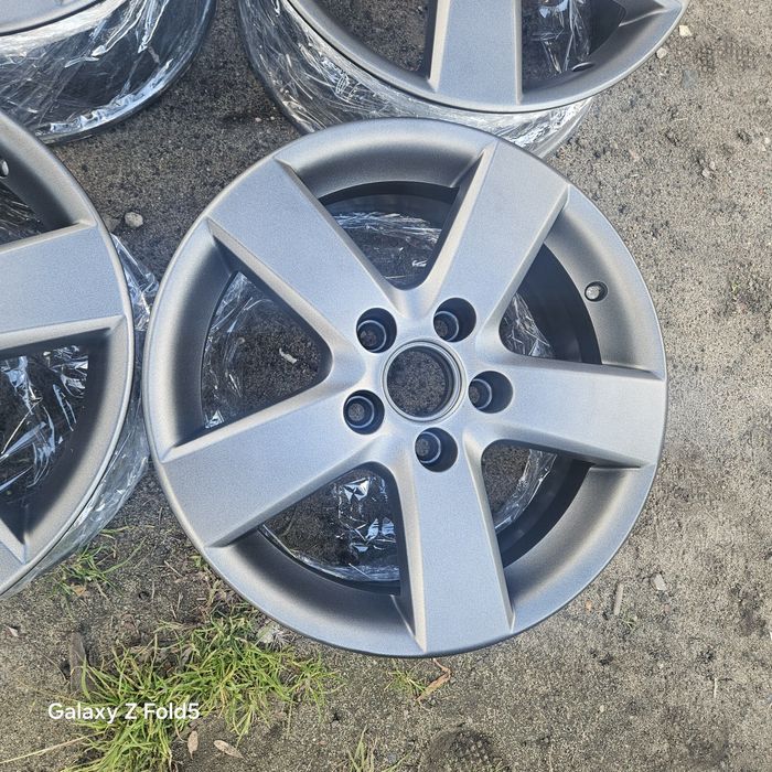 Alufelgi 16 Skoda Octavia Yeti VW Golf Touran Caddy T4 Jetta Eos 5x112