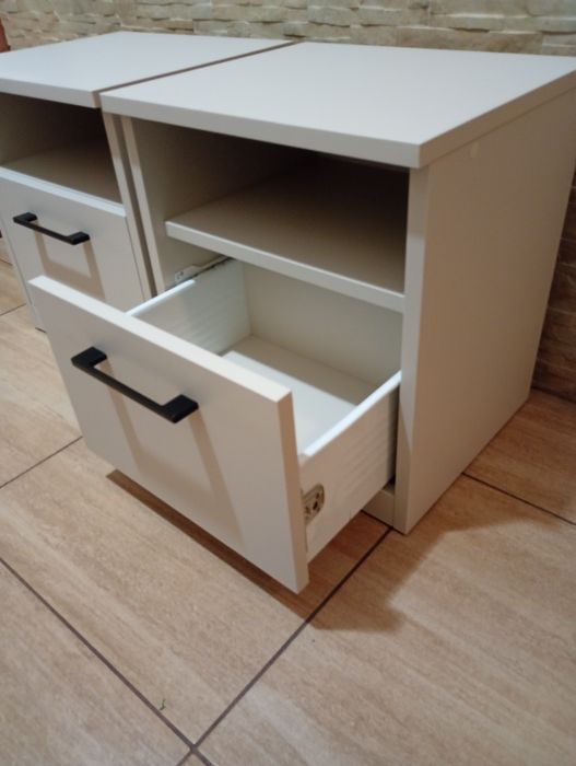 Stoliki nocne szafki Nowe komplet kolor szampan