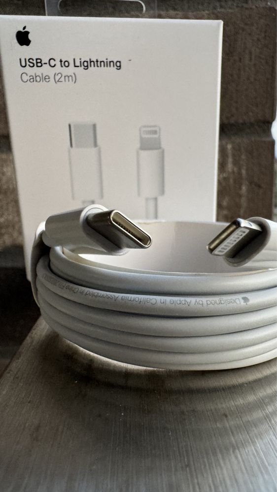 Zestaw Ładowarka 35W na 2 zlacza Usb -C + Kabel Ligthning USB-C 2 M