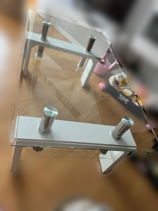 mesa de sala , usada em bom estado