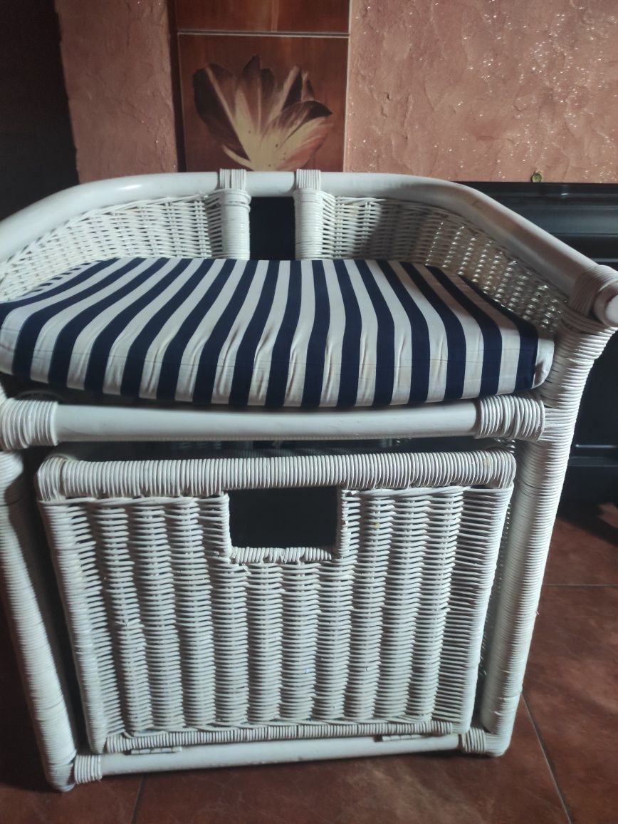 Fotel wiklinowy  biały z pojemnikiem