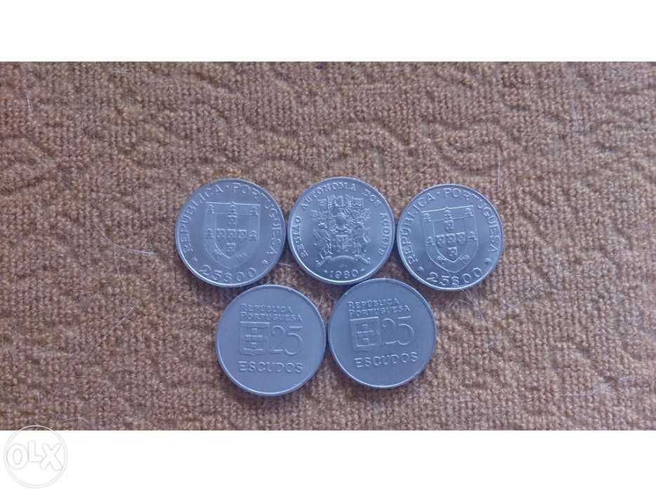 5 Moedas de 25 escudos - usadas