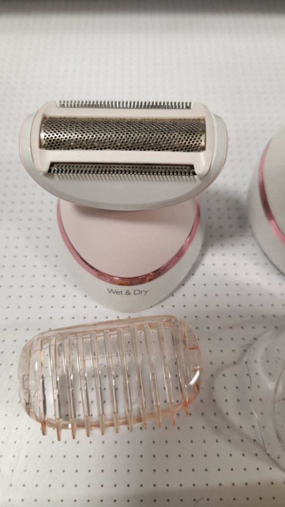 Epilator Philips 8000 BRE740