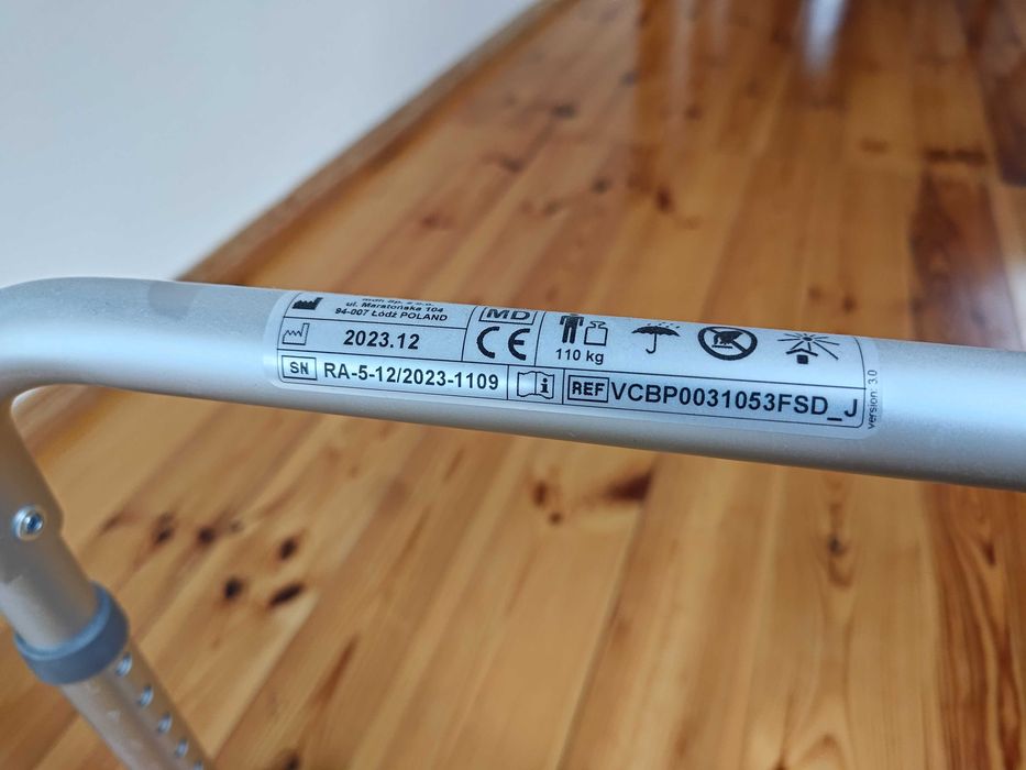 Balkonik ułatwiający chodzenie Tripla VITEA CARE, chodzik