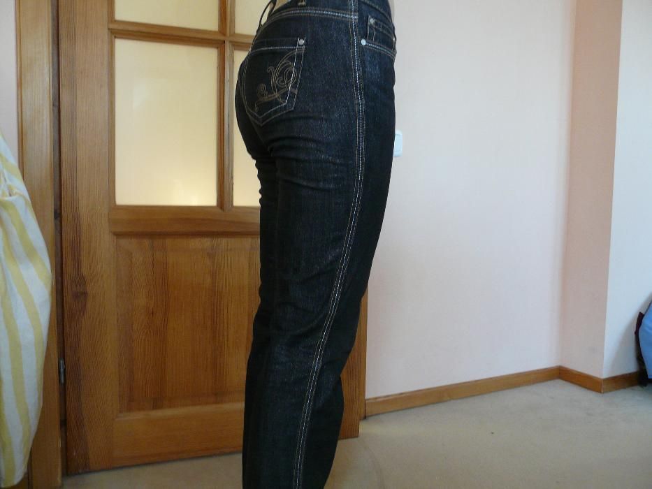 RESERVED super spodnie czarne jeansowe M