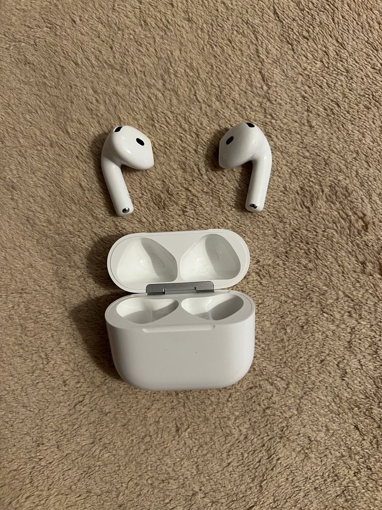 Airpods 4 sem cancelamento de ruido