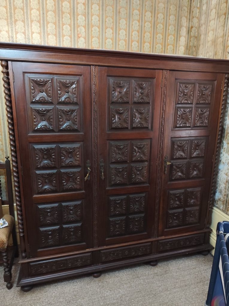 Mobiliário de Quarto completo antigo bilros