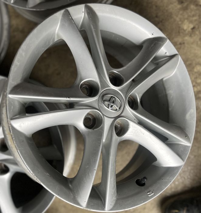 Диски Toyota Corolla Auris R 16 5 114,3 Camry