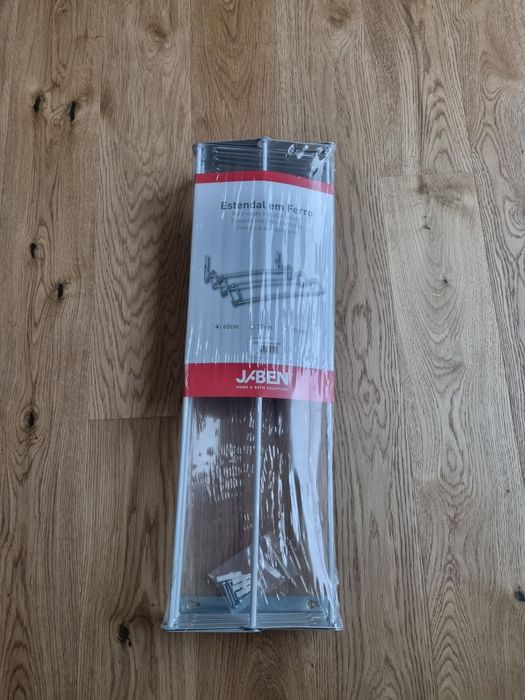 Estendal em aço lacado