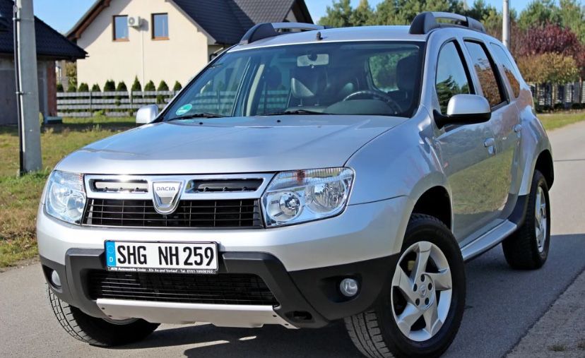 Dacia Duster 2010 бензин 1.6 Передній привод