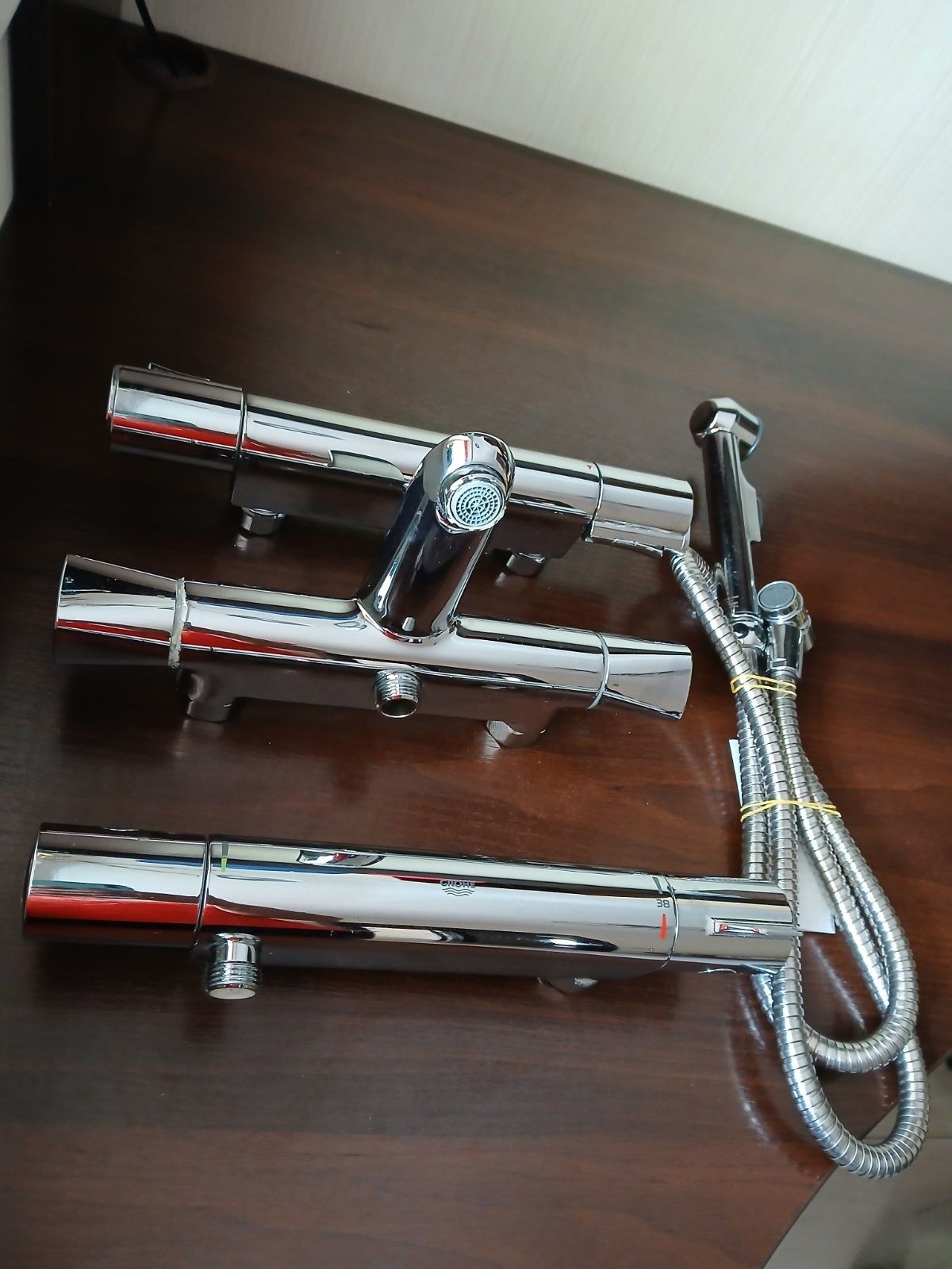 Змішувач і GROHE Handgrohe б/в в гарному стані