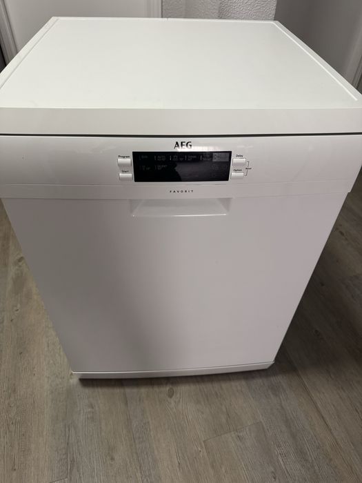 Maquina de louca AEG