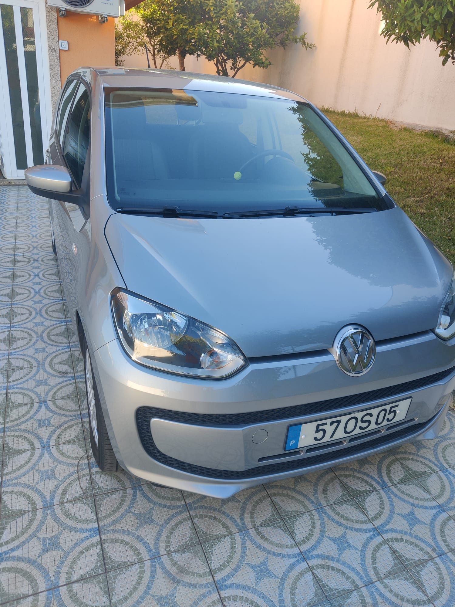 VW Up! 1.0 Move Automático | 2014 | Nacional | 61.000 km