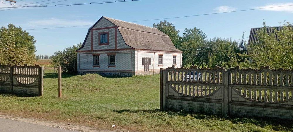 Будинок недобудований