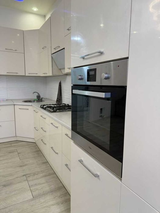 Продаж 1-кімнатної квартири в ЖК "Статус Парк"