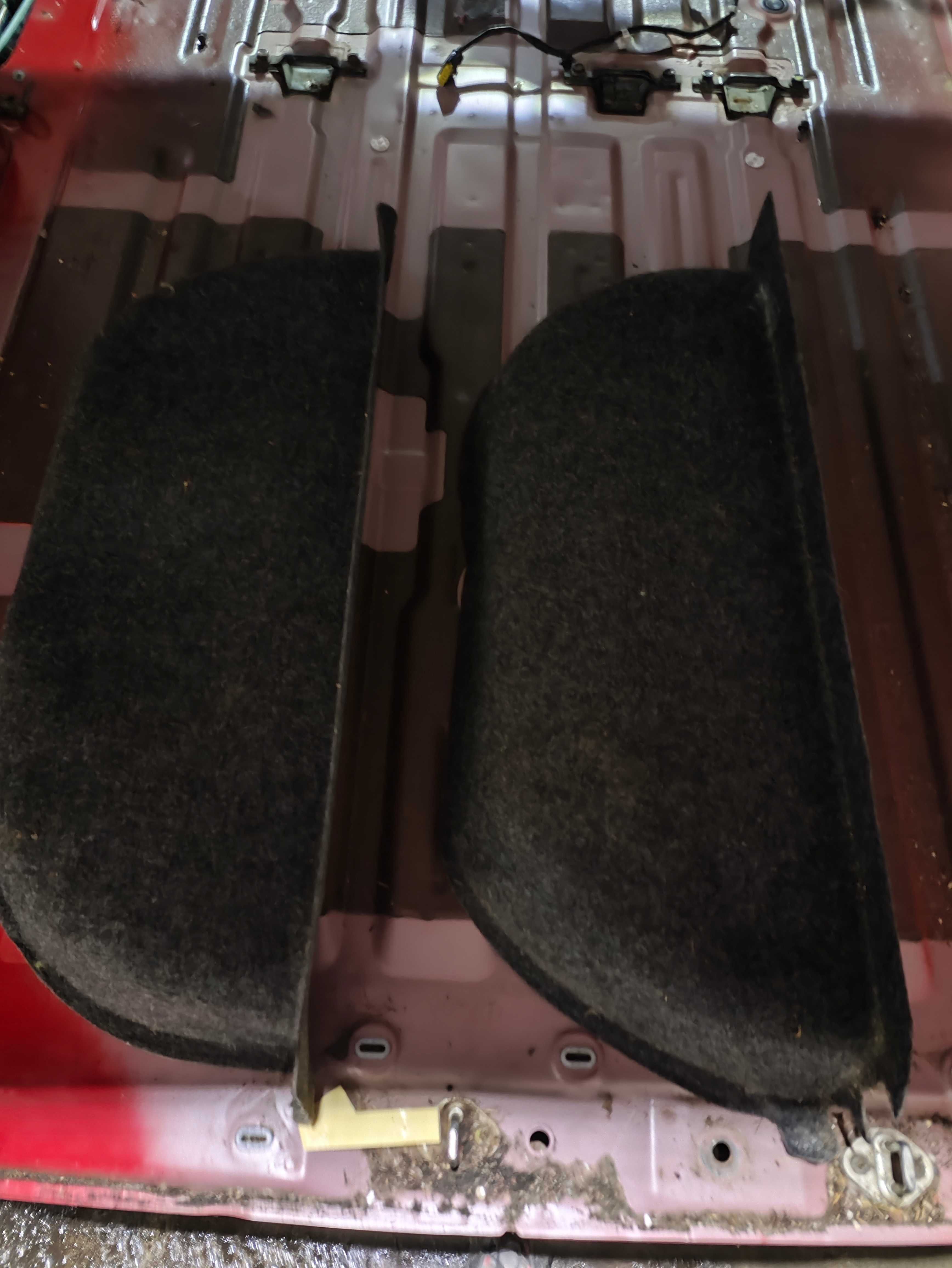 Dywan tapicerka wykładzina komplet Nissan NV200 5os. OE