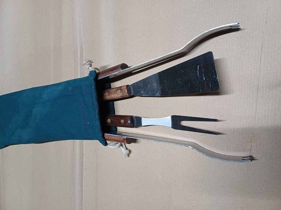 Conjunto utensílios barbecue NOVO