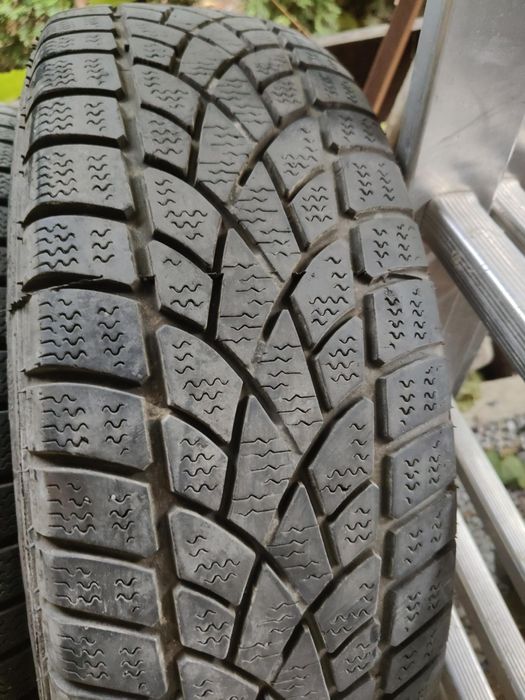 Opony zimowe 195/65R15 2szt bieżnikowane