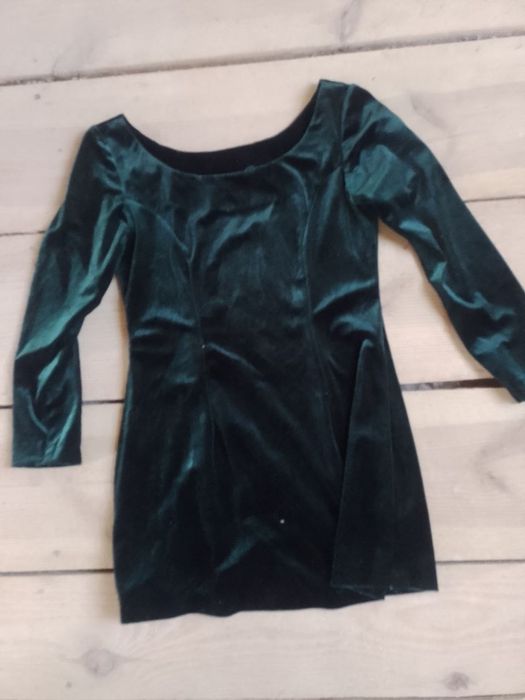 Віддам багато різного одягу розмір с