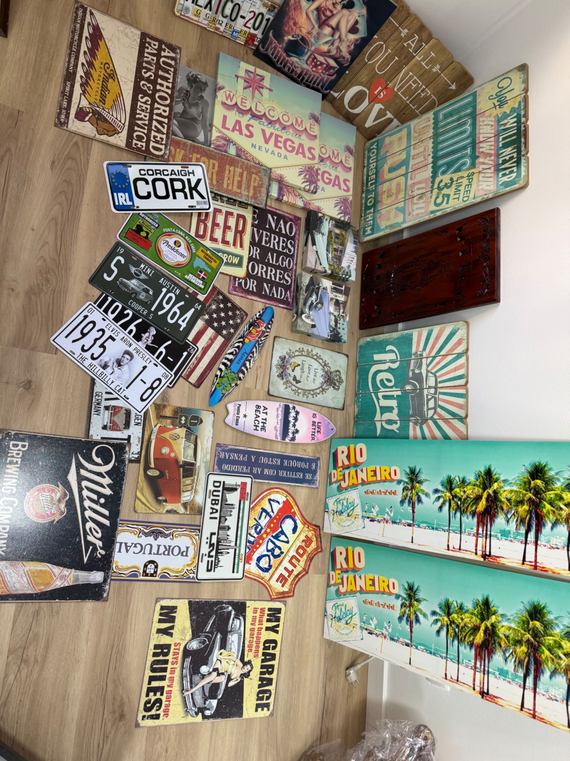 Para despachar quadros variados (ótima decoração)