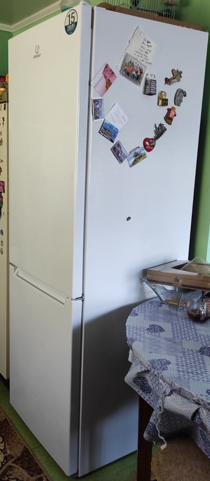 Холодильник,Indesit
