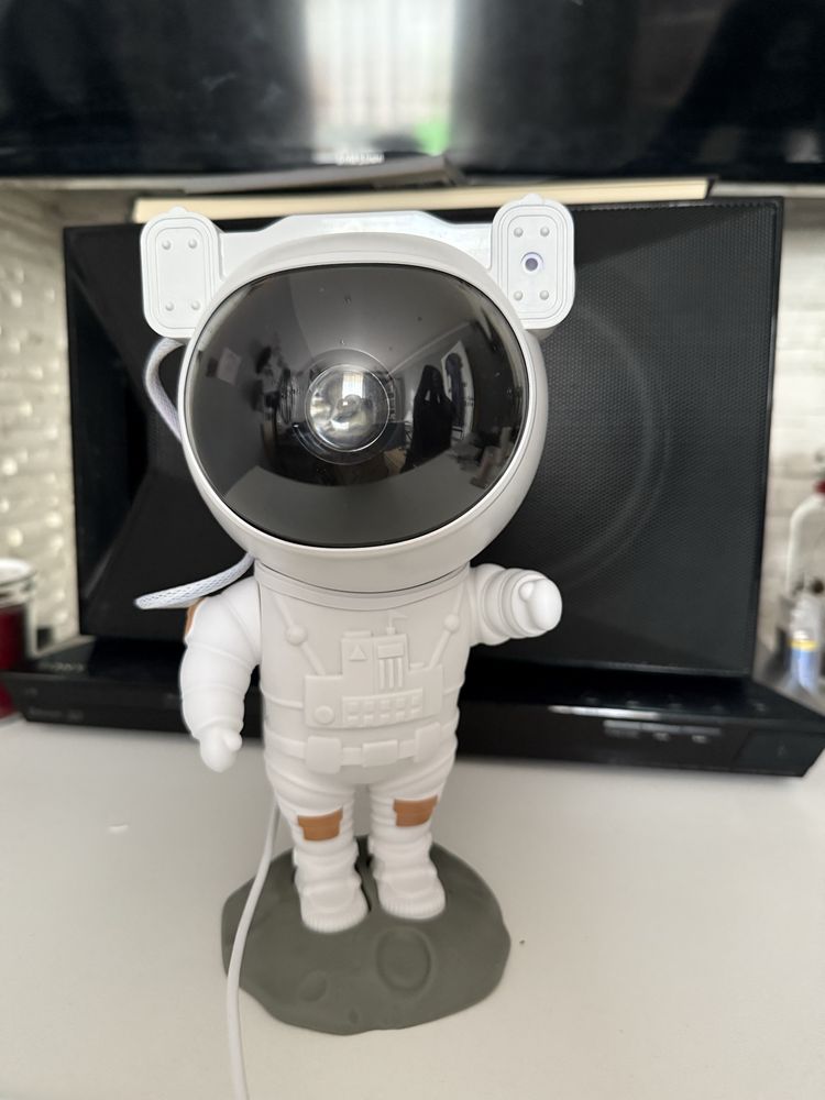 Astronauta projektor gwiazd