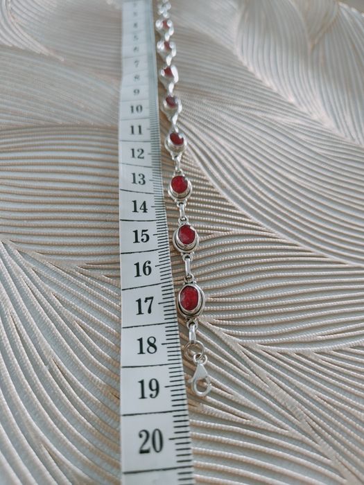 Srebrna bransoleta rubiny