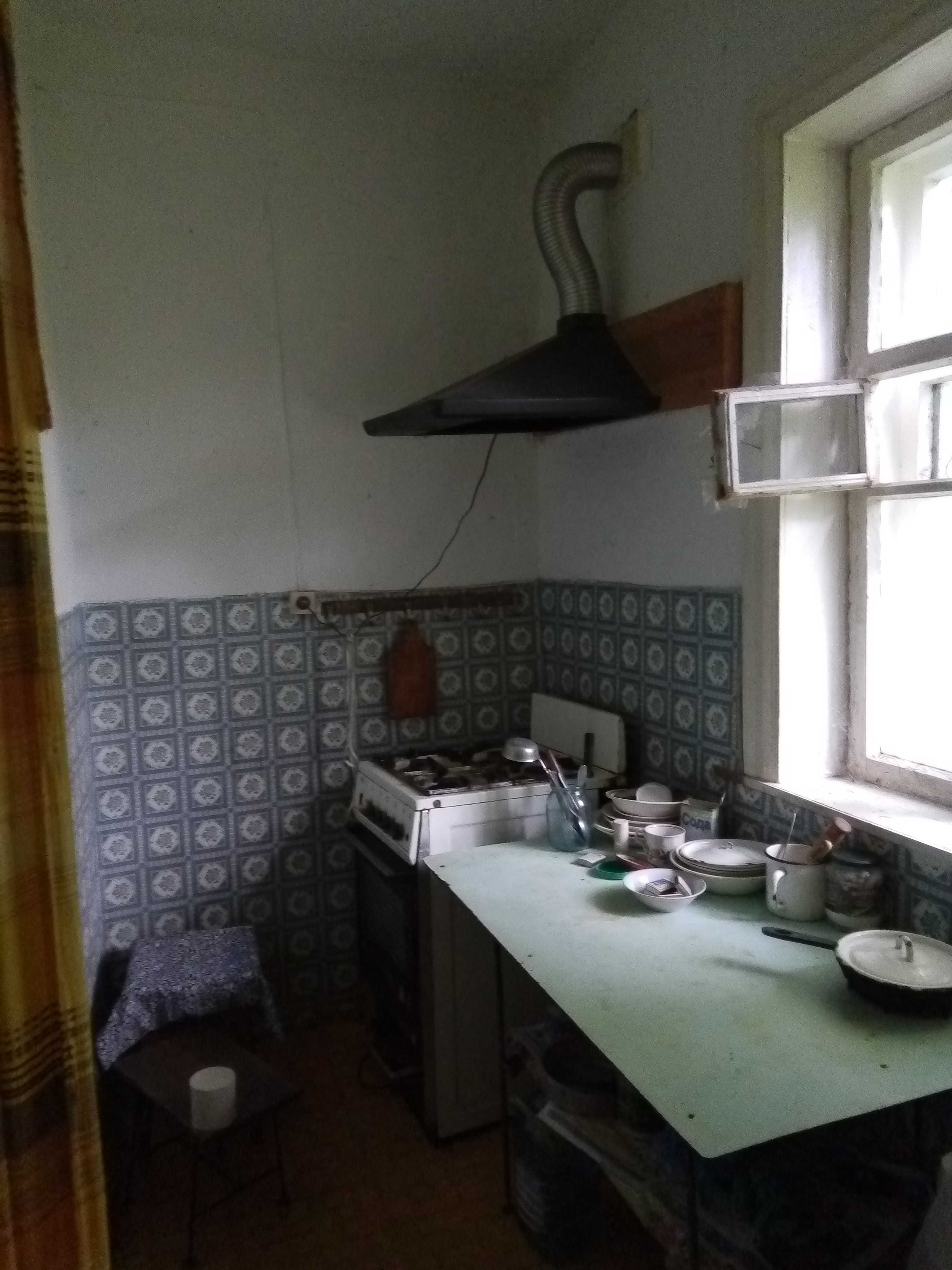 Теплий невеликий будинок в селі Яблунівка Прилуцький район. Документи